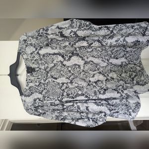 NWT Worthington snake print chiffon blouse
